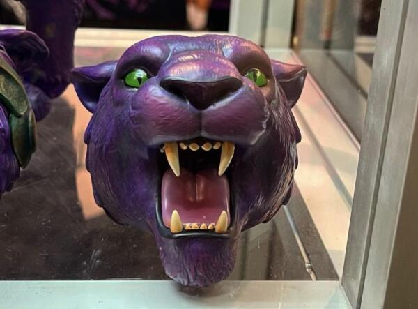 Panthor, die Kampfkatze von Skeletor, von Mondo aus der MotU-Reihe