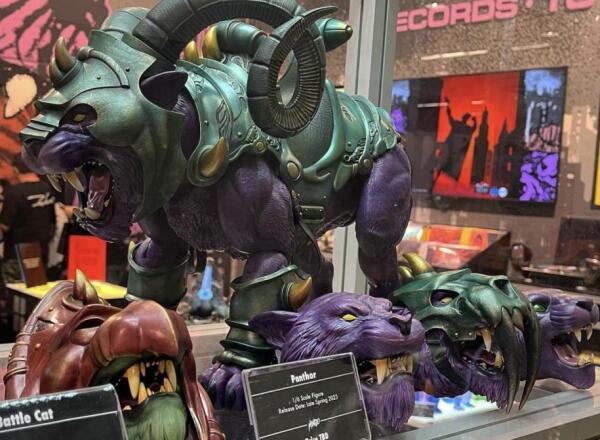 Panthor, die Kampfkatze von Skeletor, von Mondo aus der MotU-Reihe